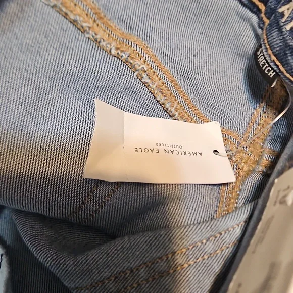 NWT American Eagle 90's Straight High Waisted Jeans - Picture 14 of 14